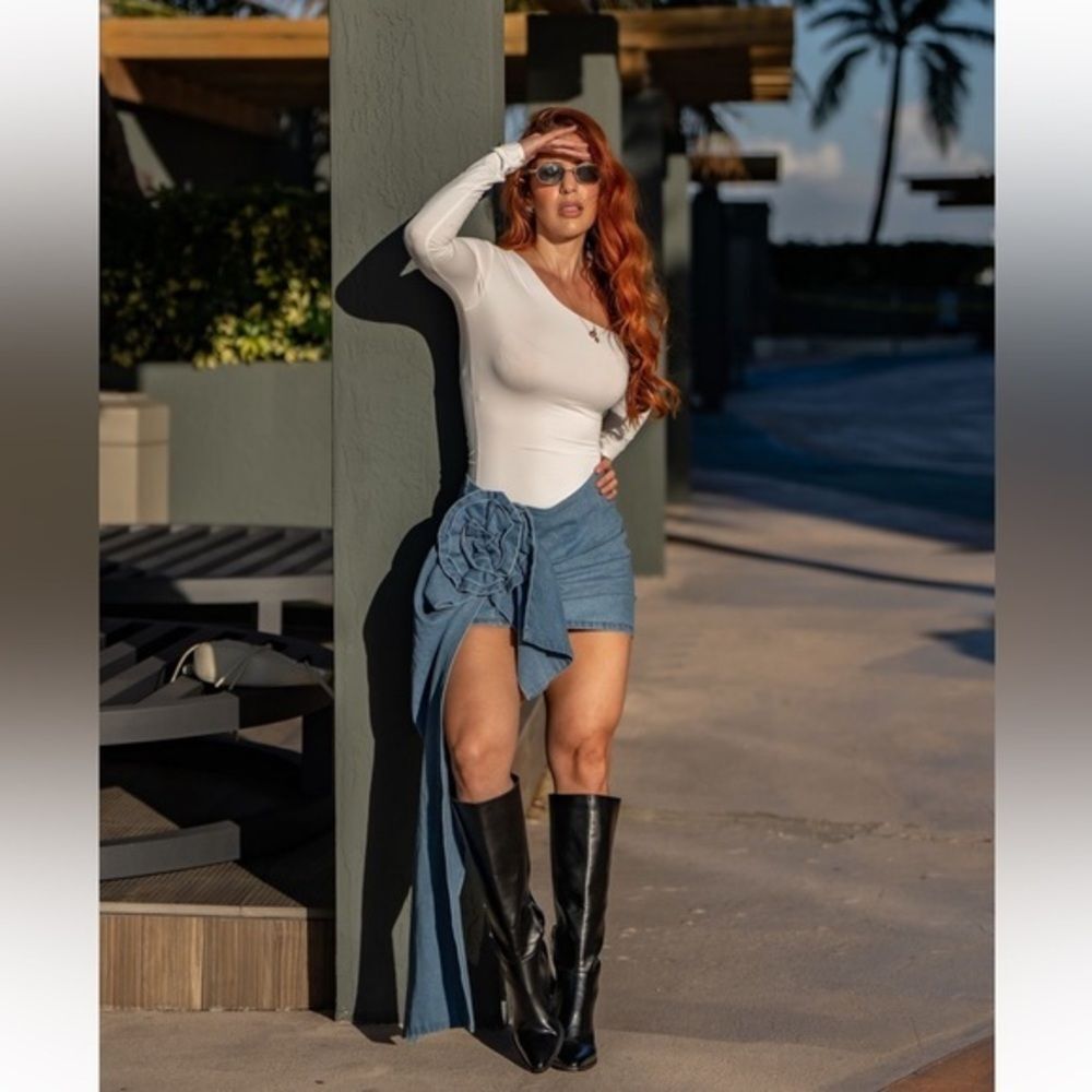 MICAS Rose Corsage Denim Mini Skirt size‎ XS